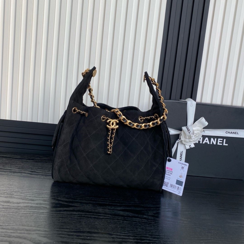 Ch**el bucket bags